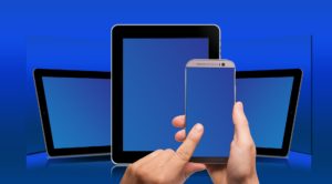 Assistance multimédia : ordinateur, tablette tactile, smartphone, etc.